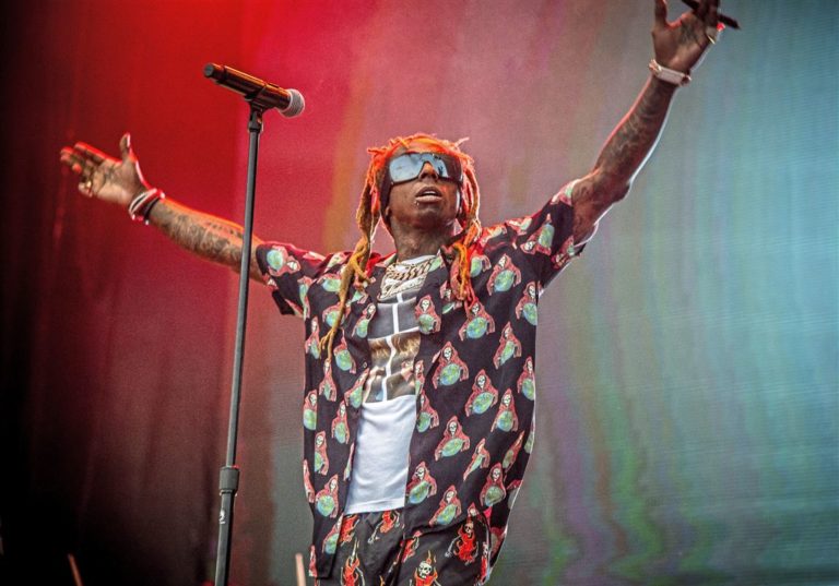 Lil Wayne Performs His “Old Town Road” Remix At Lollapalooza 2019: Watch