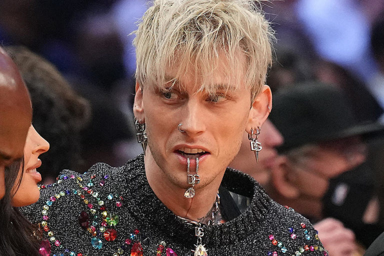 Machine Gun Kelly Gets Torn Apart for NBA All-Star Game Intro