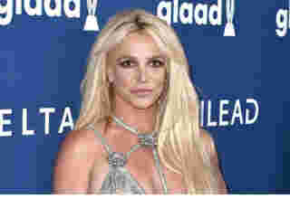 britney spears,britney spears flight incident,britney spears given warning after lighting cigarette on flight,britney spears smoking,britney spears smoking cigarette,britney spears cigarette,britney spears cigarette incident,britney flight incident,britney spears latest news,britney spears flight scandal,britney spears 2025,britney spears news,britney spears controversy,britney spears jsx flight,britney spears flight controversy