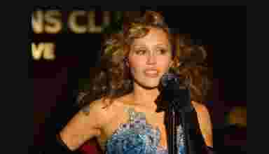 miley cyrus,who is miley cyrus dating?,miley cyrus' new partner,miley cyrus liam hemsworth engaged,miley cyrus news,miley cyrus 2022,miley cyrus and maxx morando,miley cyrus' relationship timeline,the new boyfriend of miley cyrus,miley cyrus and maxx morando relationship,miley cyrus' new boyfriend?!,miley cyrus' new relationship,miley cyrus and liam hemsworth at thor: ragnarok,arm in arm,paris,paris hilton,valentino's paris